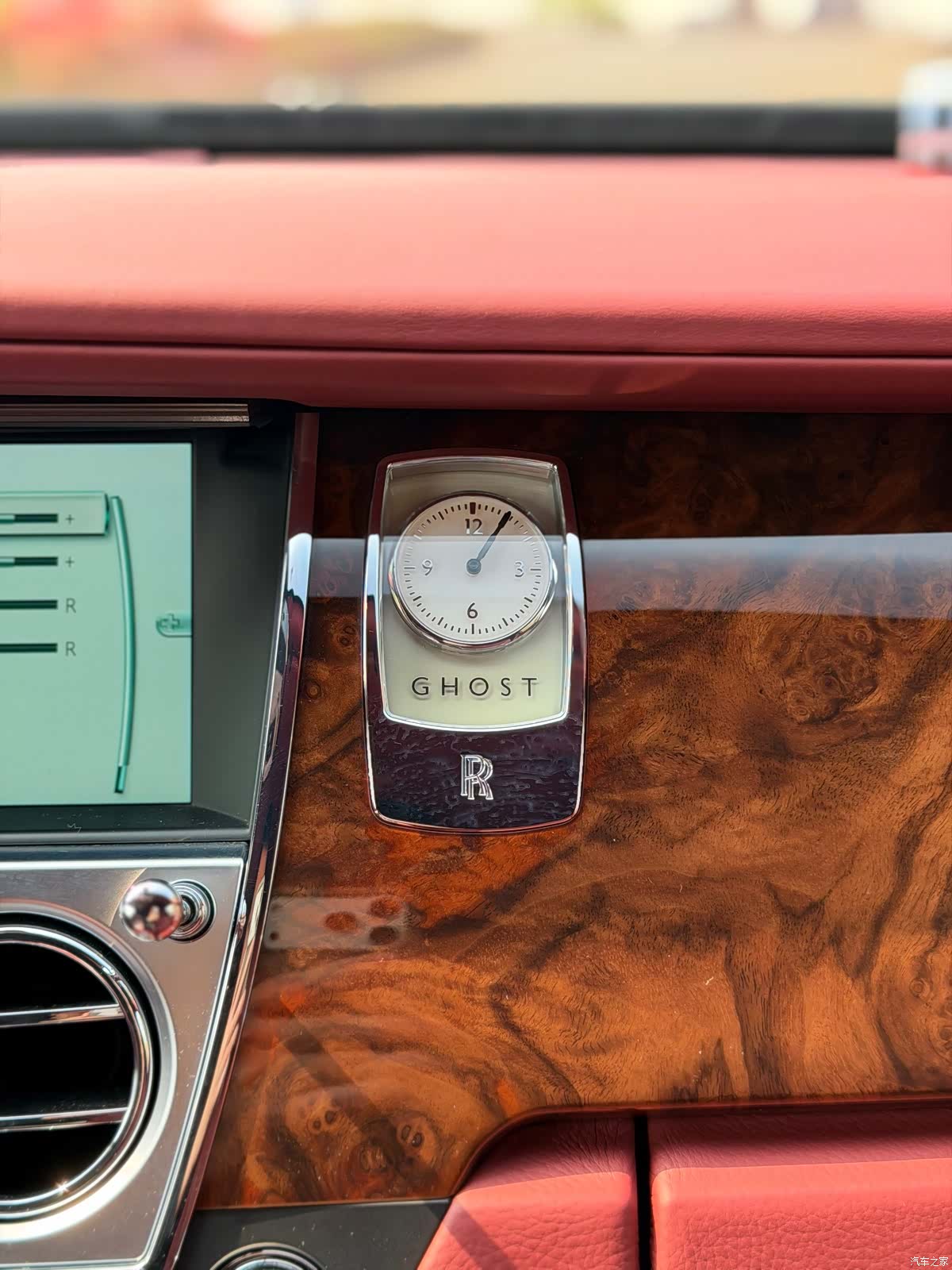 Rolls-Royce Ghost, 2016 35