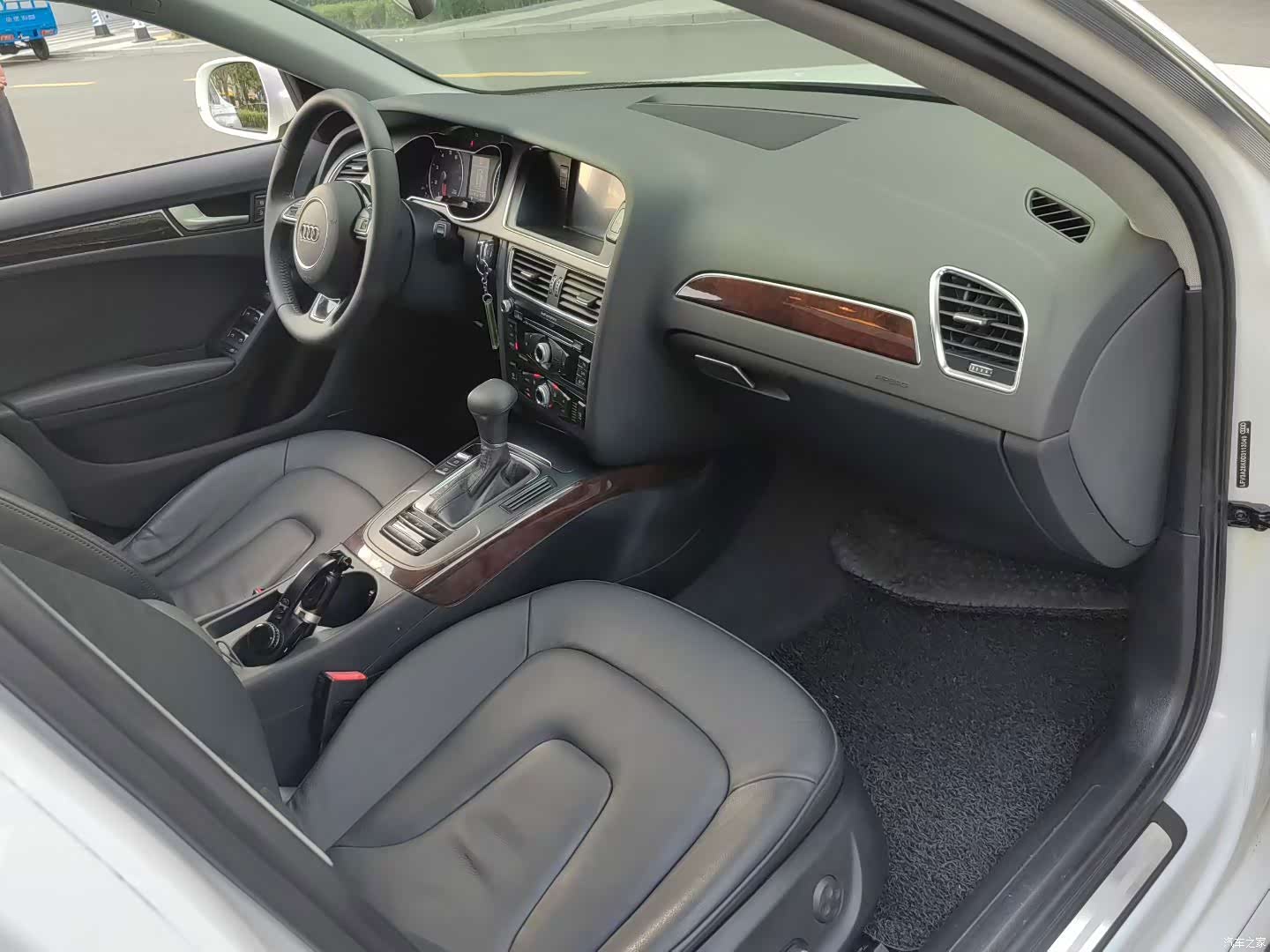 Audi A4L, 2014 6