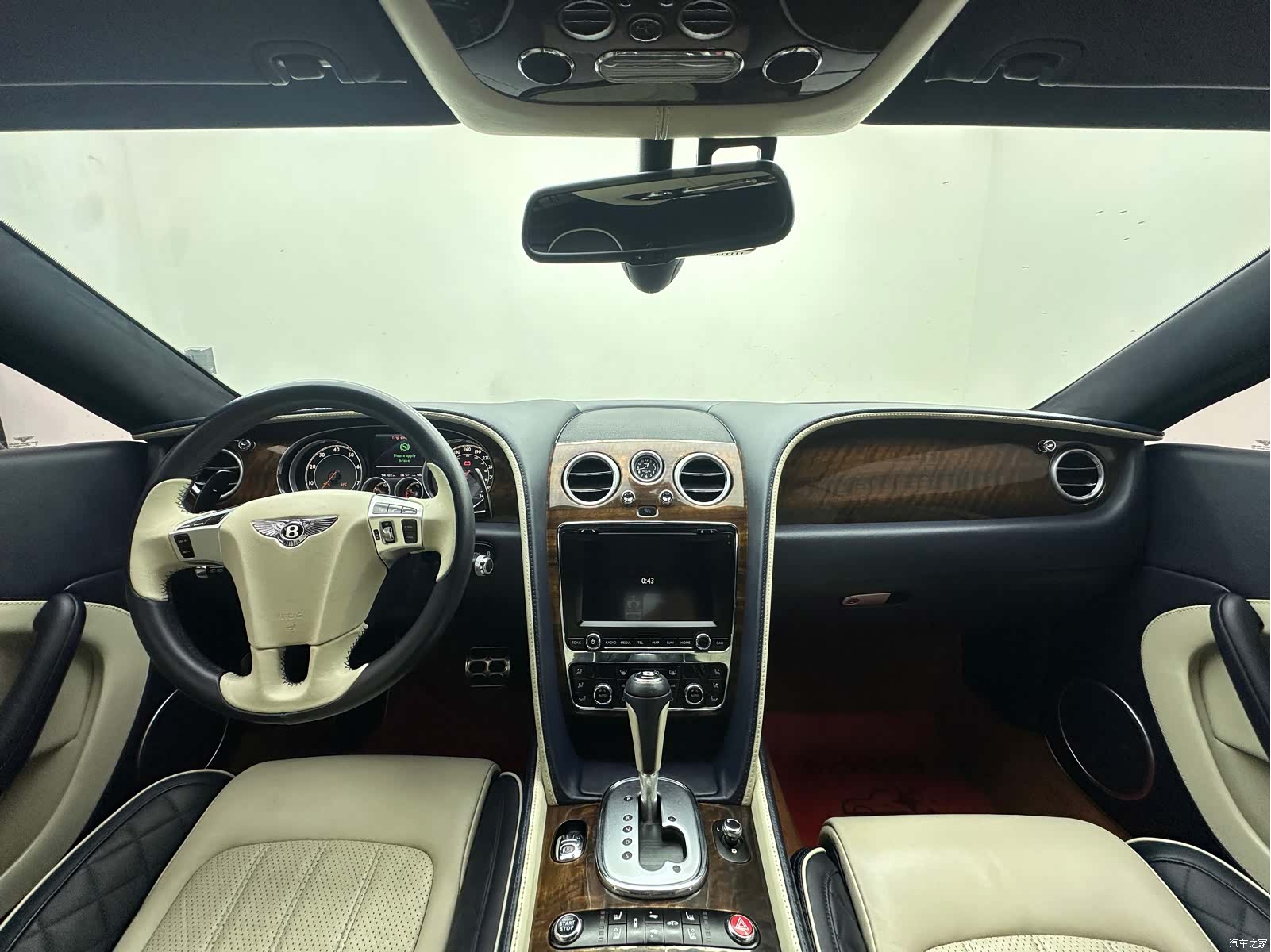 Bentley Continental GT, 2015 31