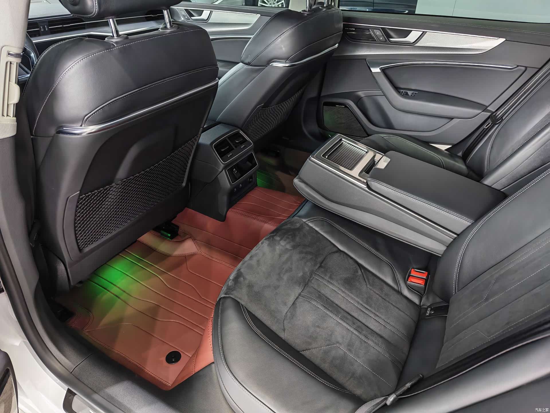 Audi A7L, 2022 15