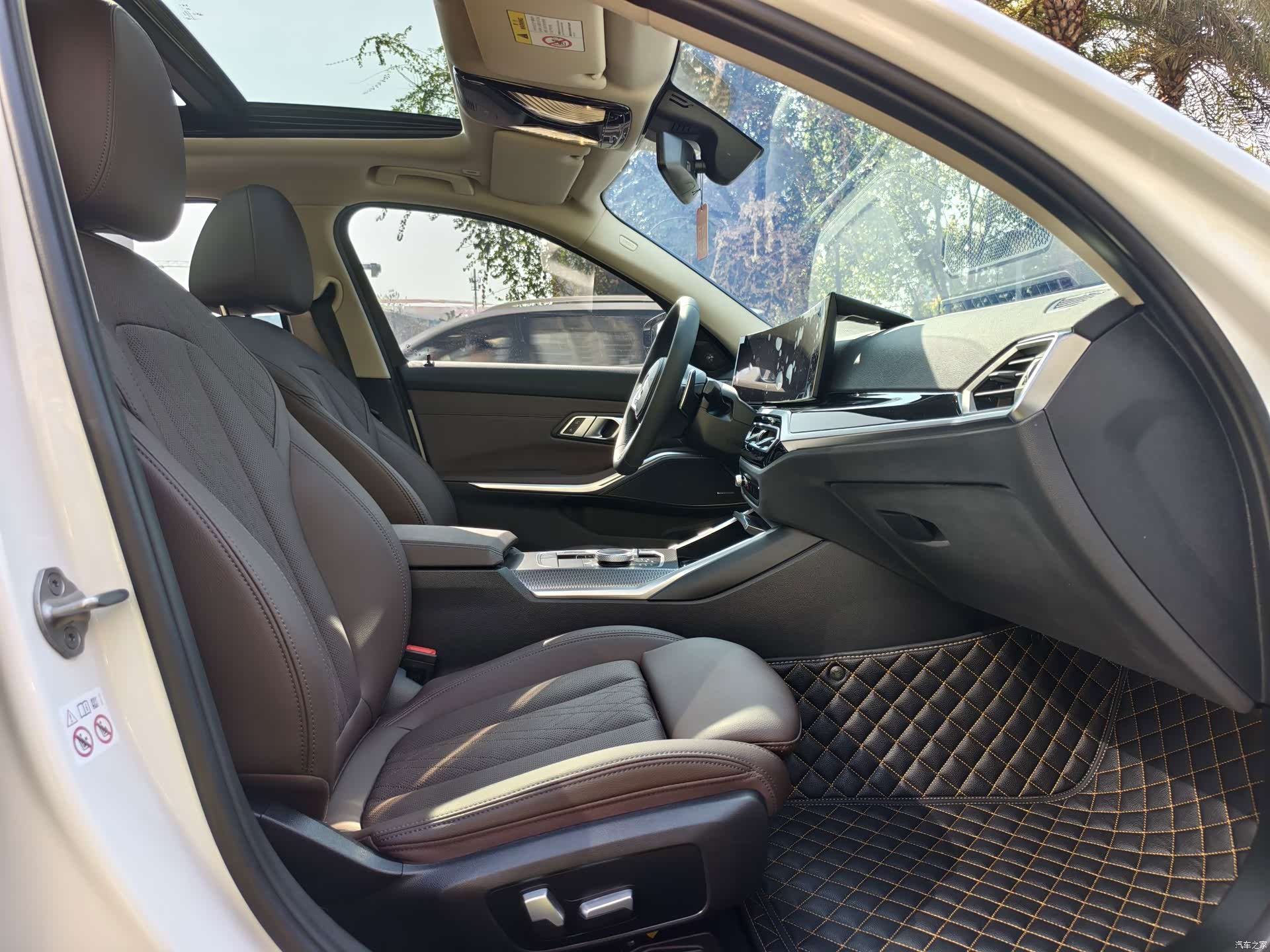BMW 3 Series, 2023 11