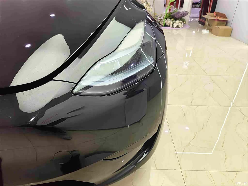 Tesla Model Y, 2024 9