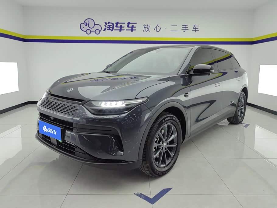 Leapmotor C11
