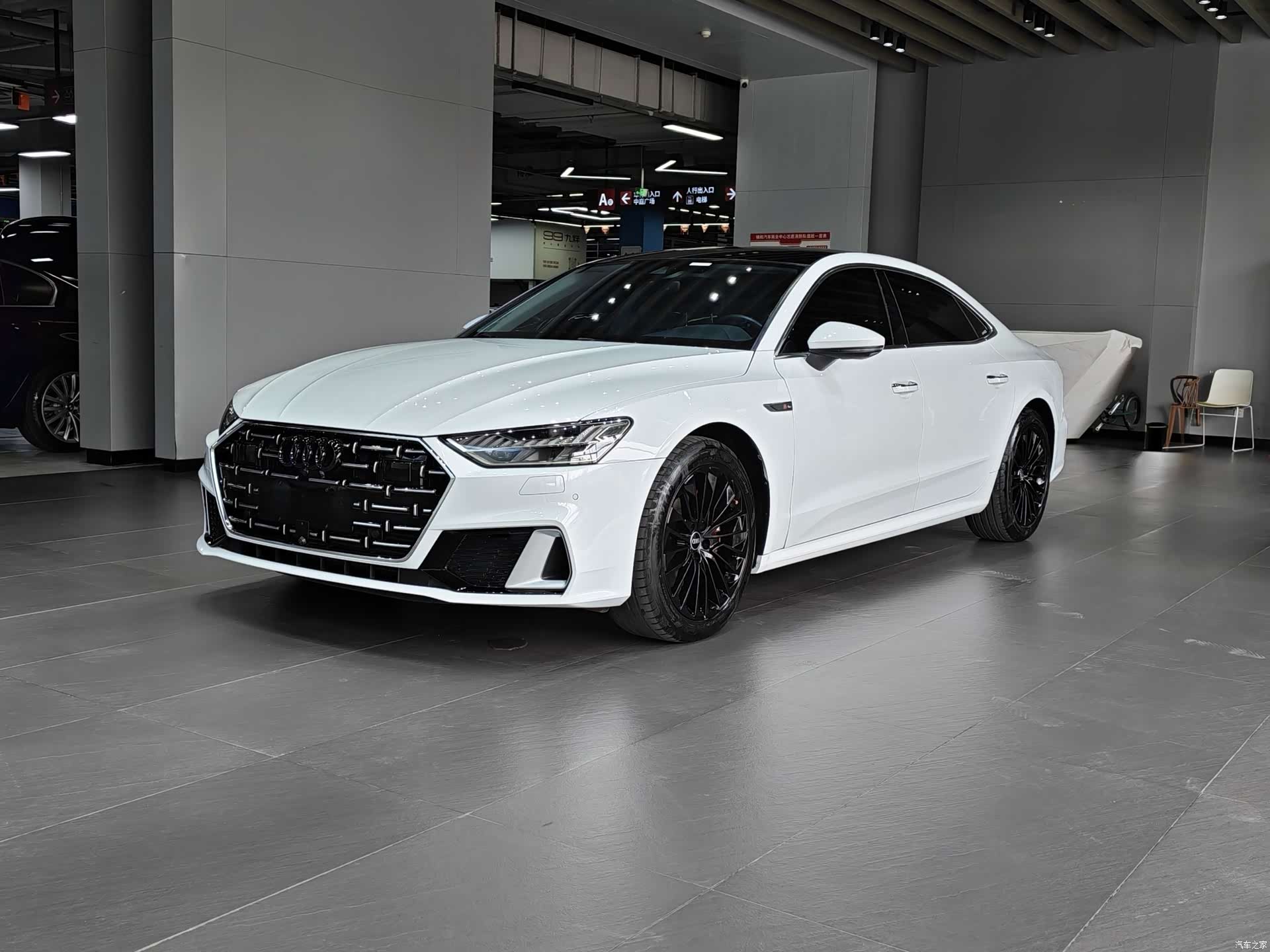 Audi A7L, 2022 1