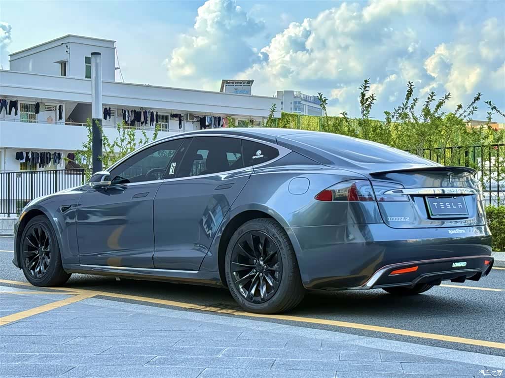 Tesla Model S, 2019 27