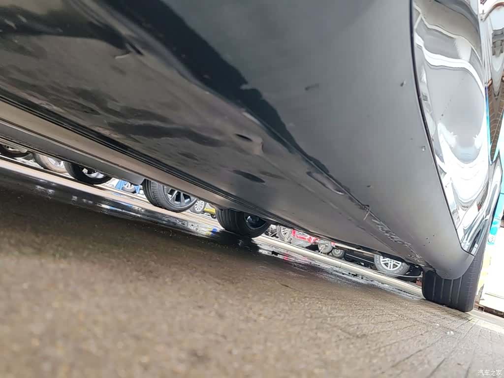 Tesla Model Y, 2024 22