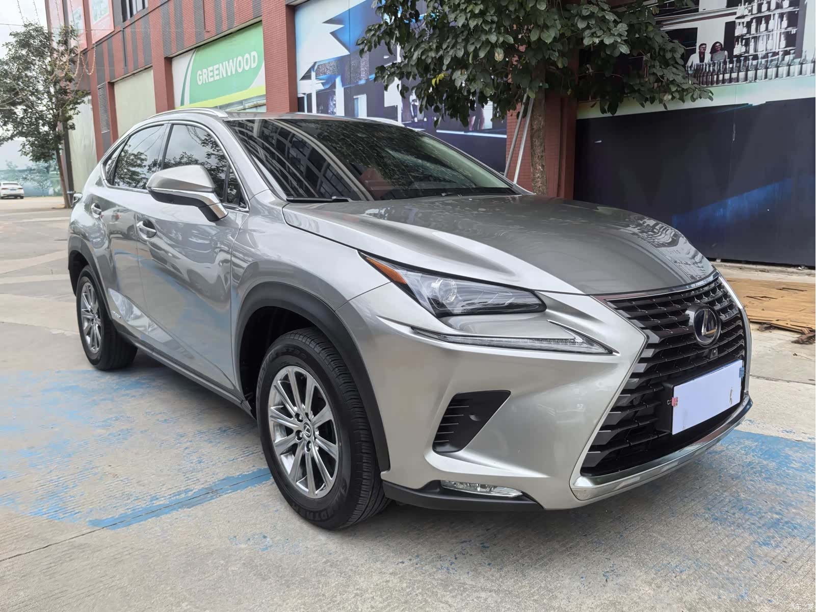 Lexus NX, 2021 3