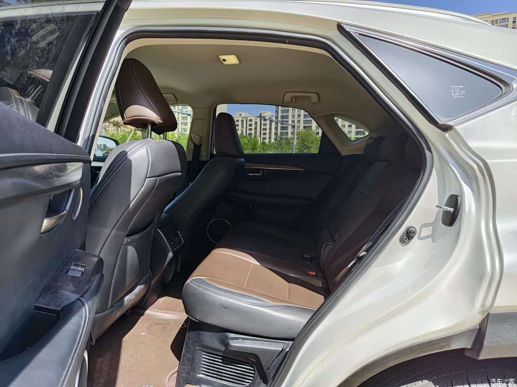 Lexus NX, 2016 9