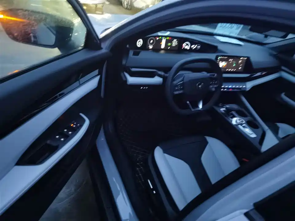 Changan UNI-V Smart iDD