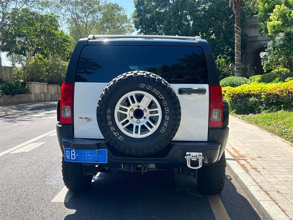Hummer H3, 2009 11