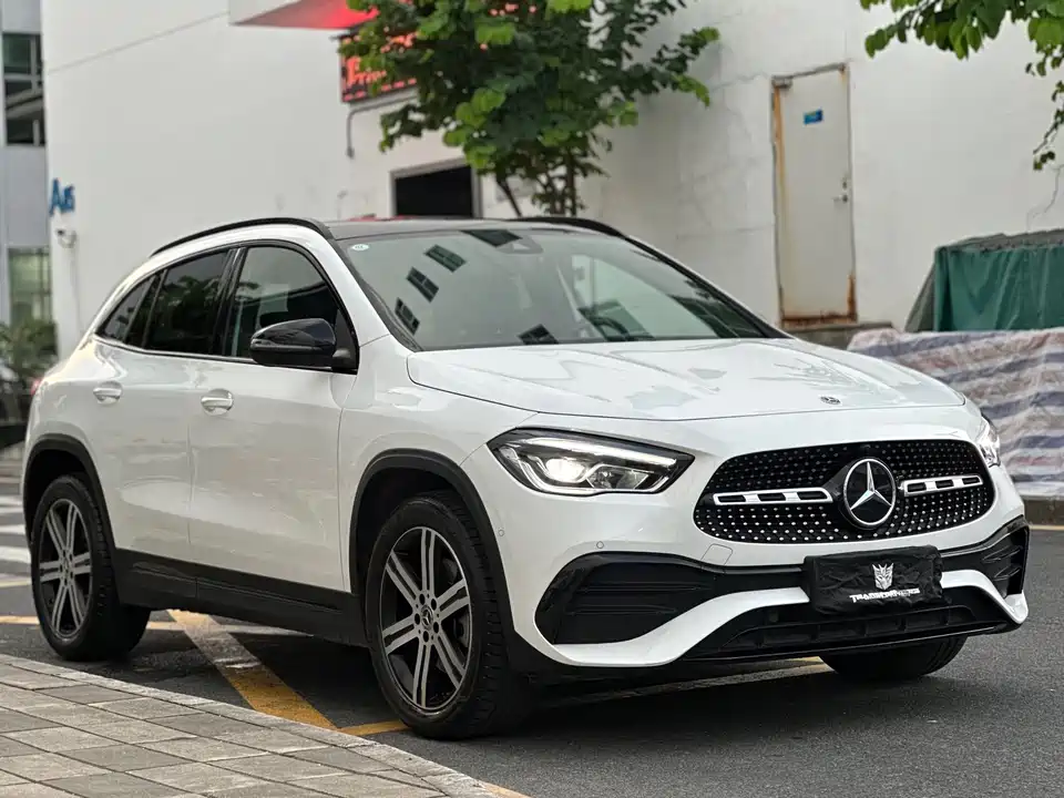 Mercedes-Benz GLA