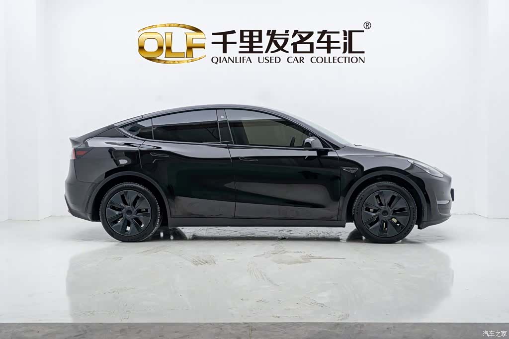 Tesla Model Y, 2024 8