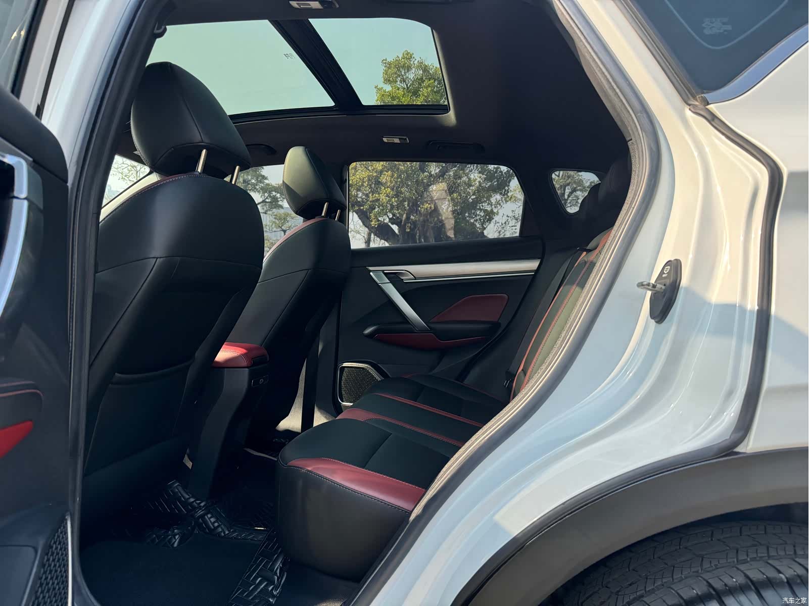 Geely Coolray, 2020 все фото