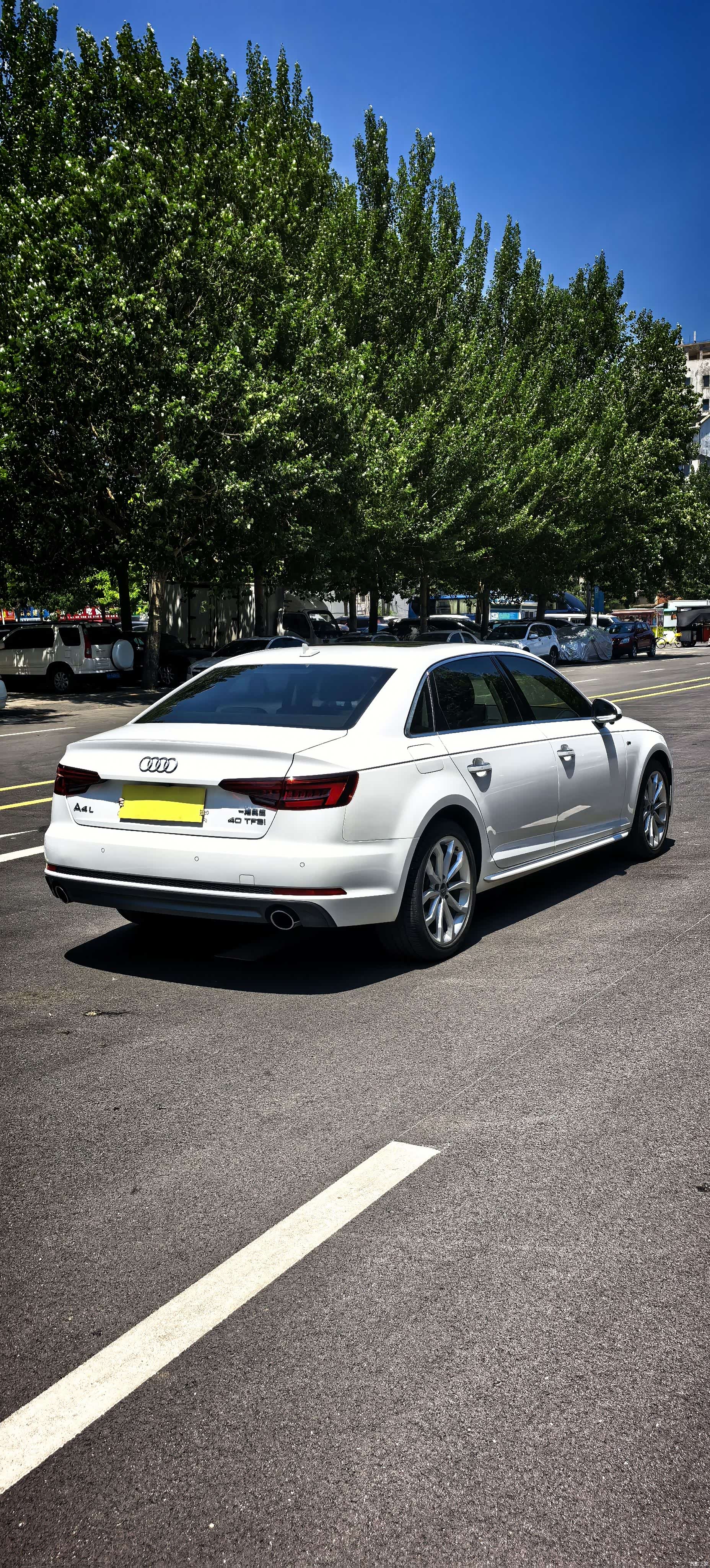 Audi A4L, 2018 11