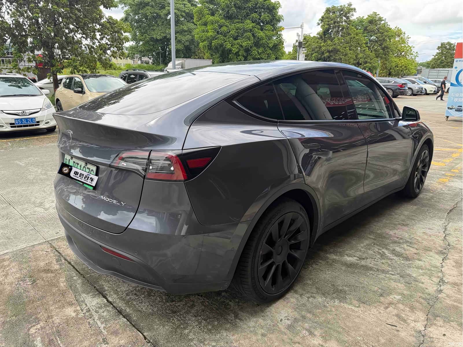 Tesla Model Y, 2021 4