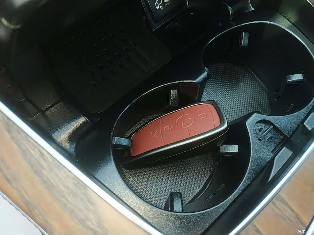 Mercedes-Benz E-Class, 2019 17