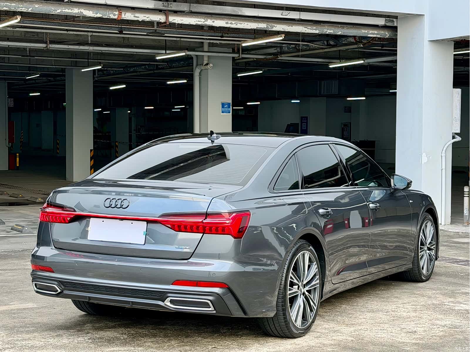 Audi A6L, 2020 13