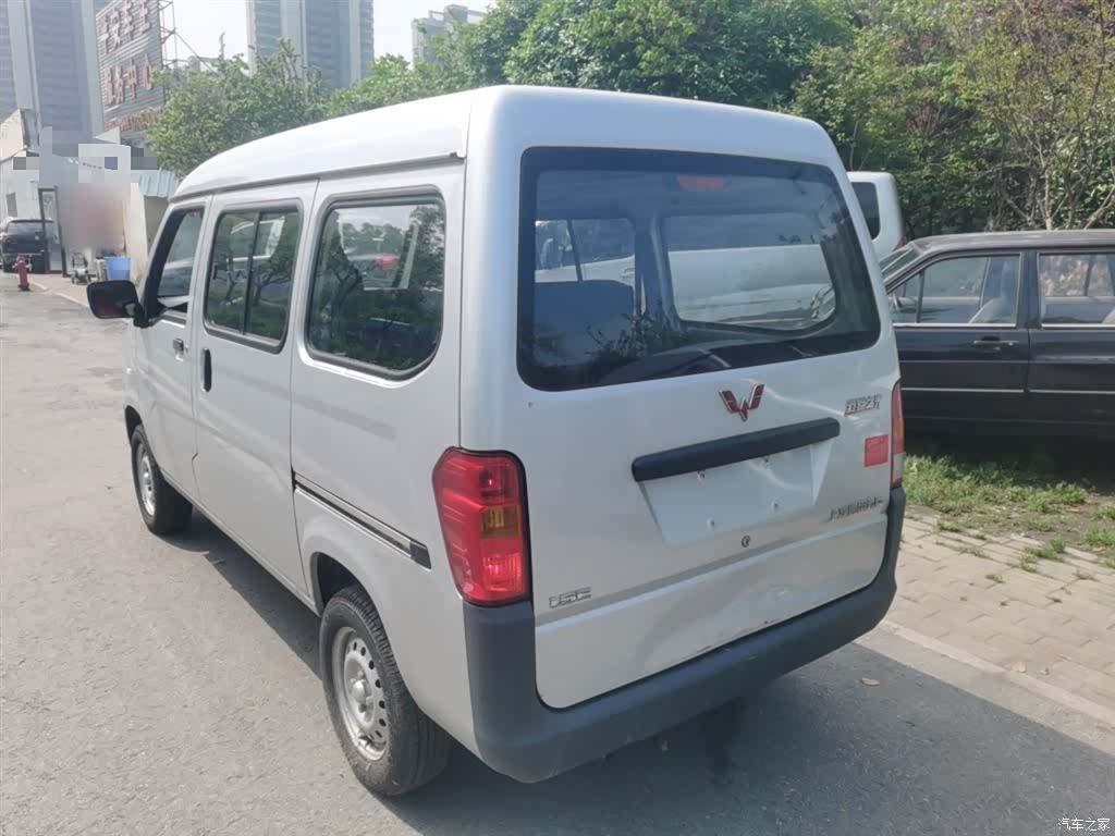Wuling 5 7, 2023 23