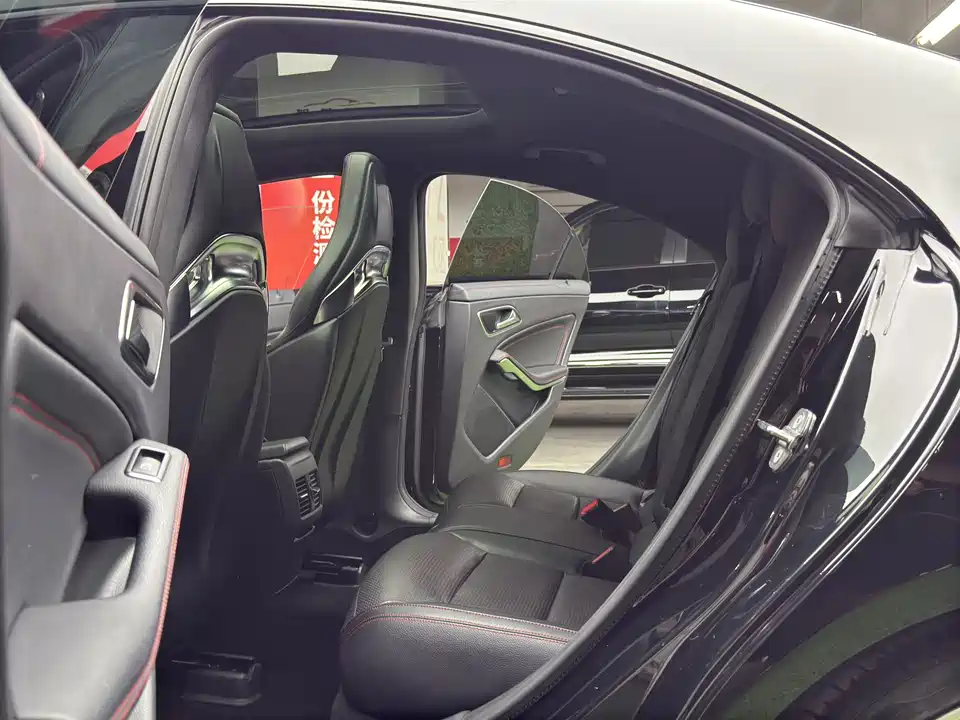 Mercedes-Benz CLA AMG