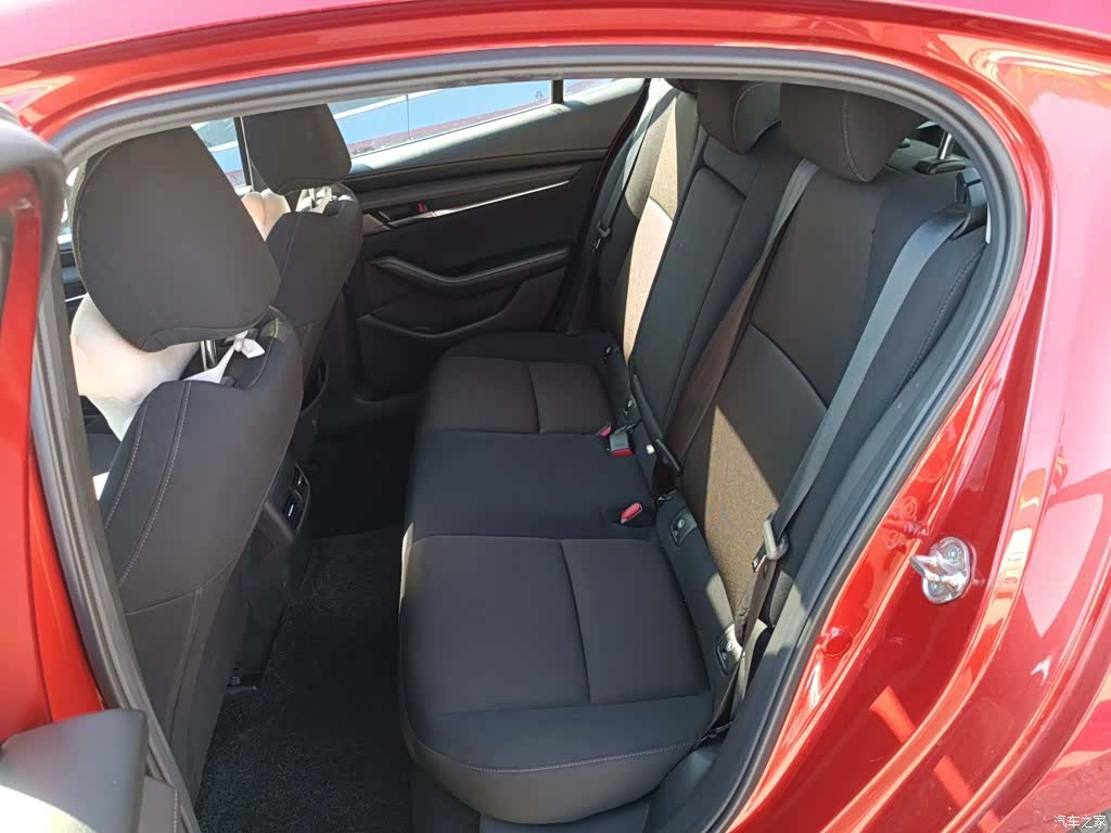 Mazda Mazda3, 2020 17