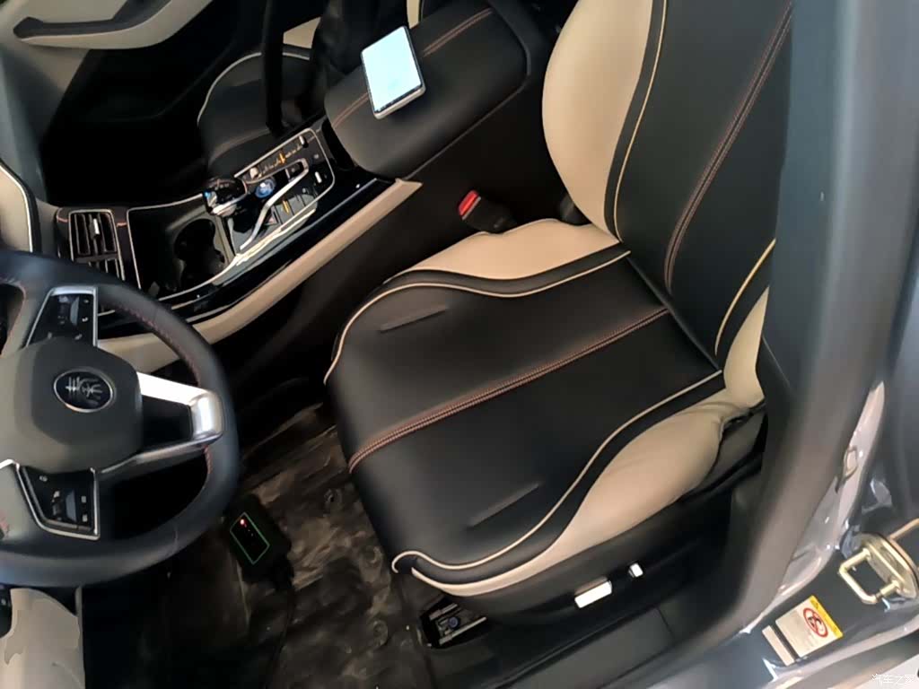 BYD Qin, 2022 15