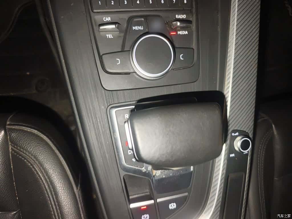 Audi A4L, 2017 7