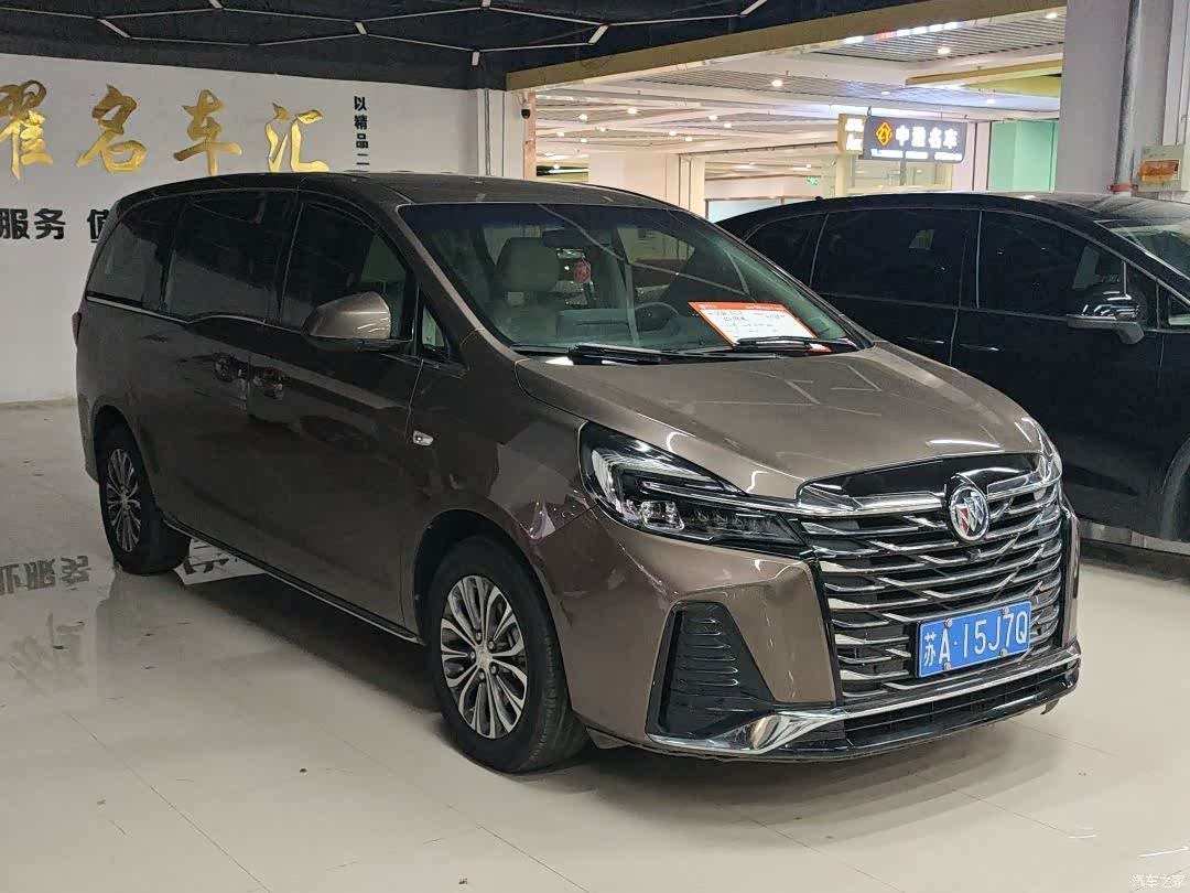 Buick GL8, 2022 3