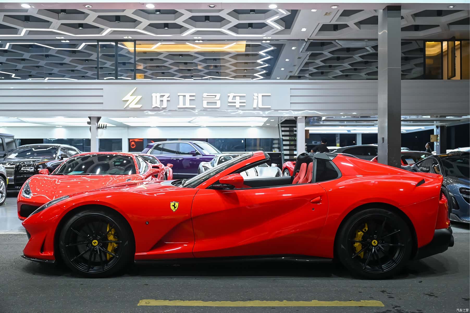 Ferrari 812, 2022 2