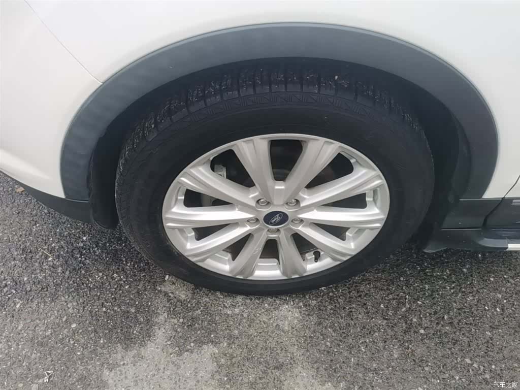 Ford Kuga, 2017 23
