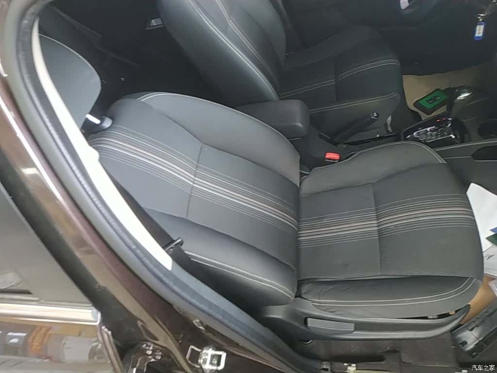 DongFeng AX3, 2016 20