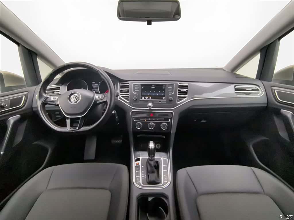 Volkswagen Golf, 2017 все фото