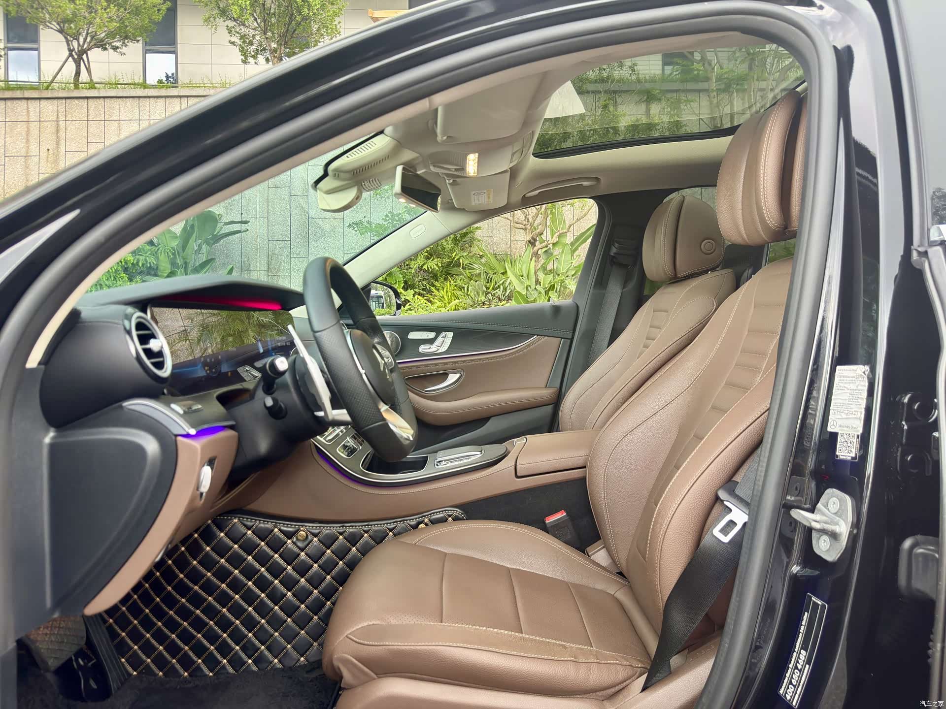 Mercedes-Benz E-Class, 2020 4