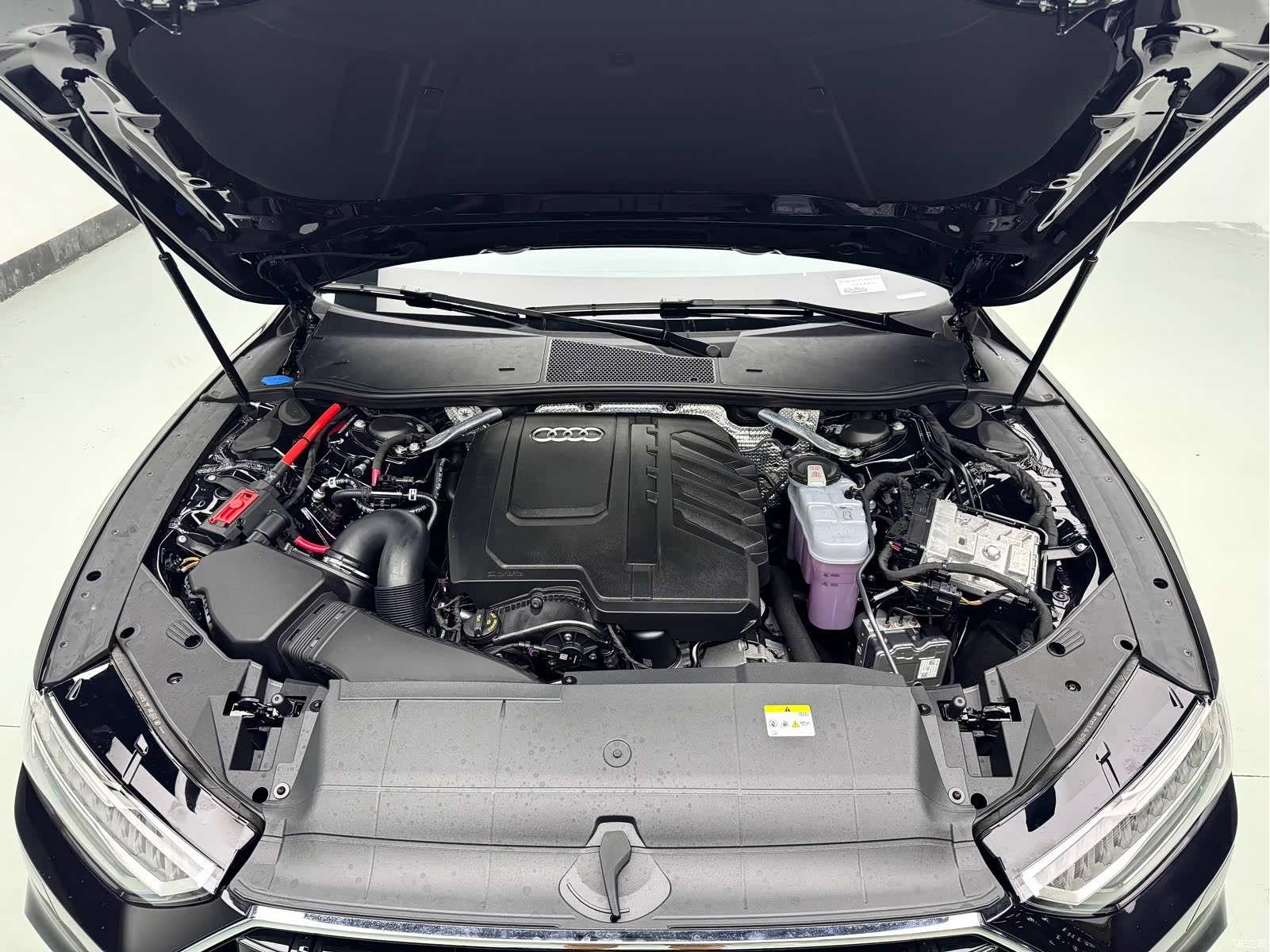 Audi A7L, 2026 9