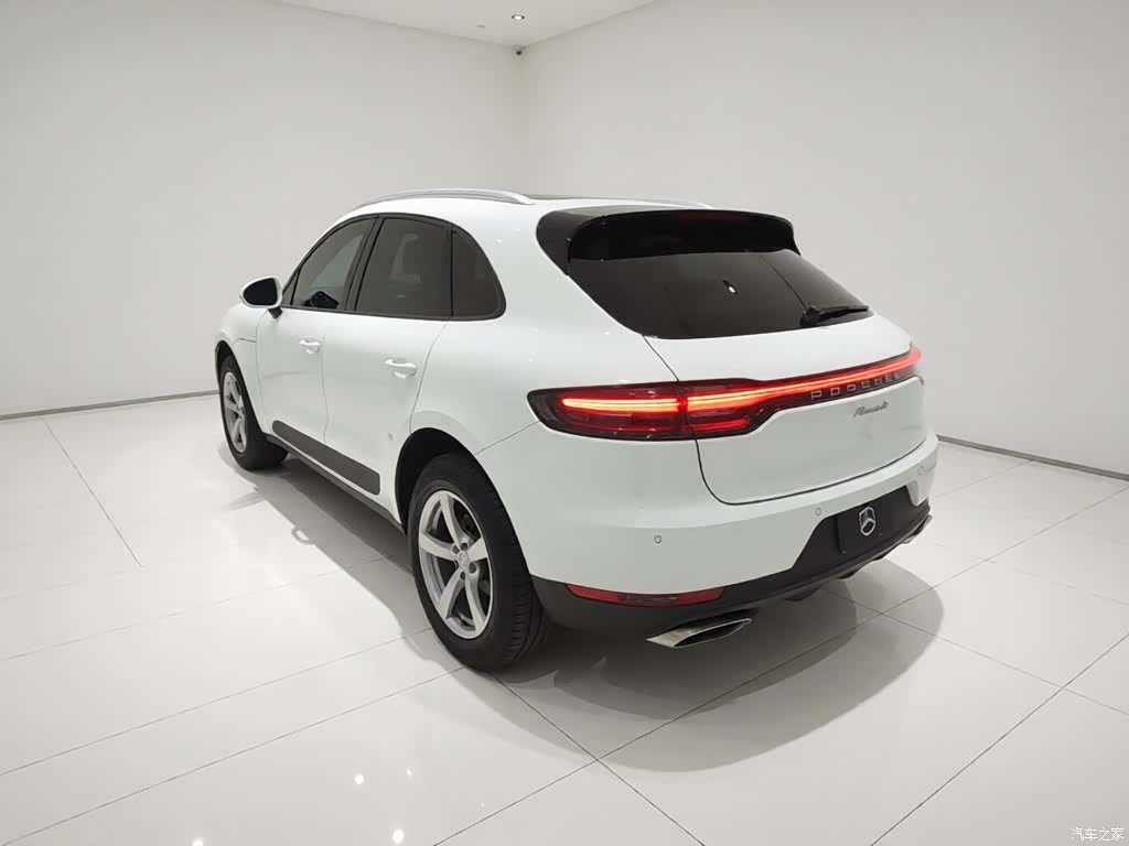 Porsche Macan, 2019 все фото