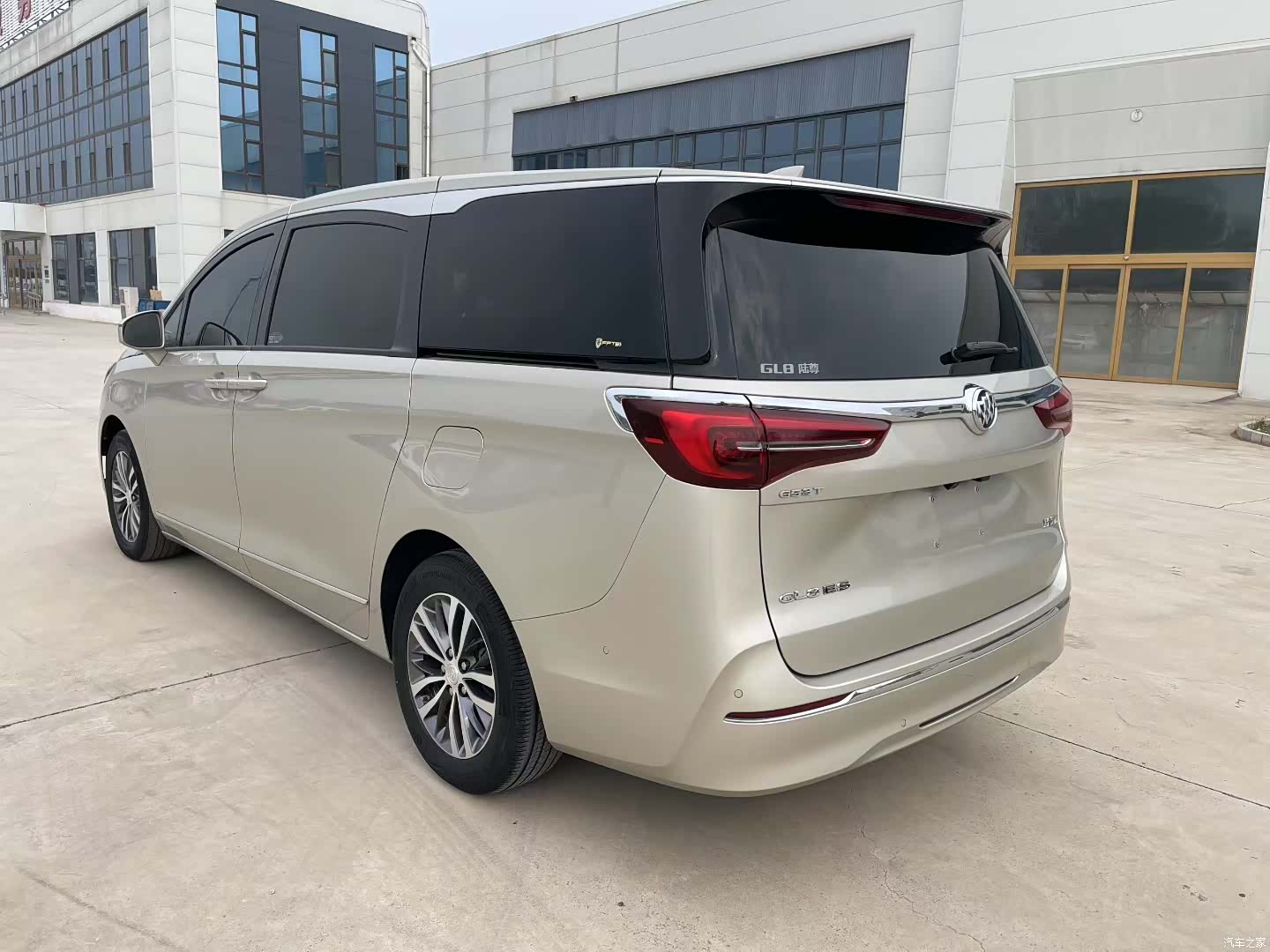 Buick GL8, 2021 6
