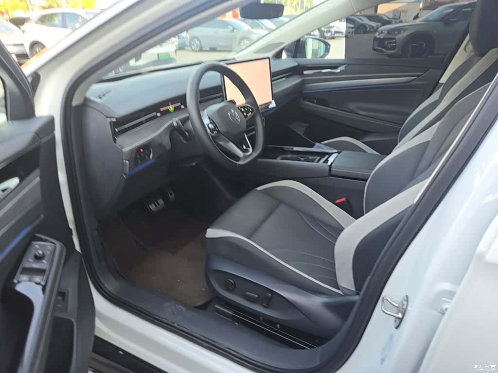 Volkswagen ID.7, 2025 15
