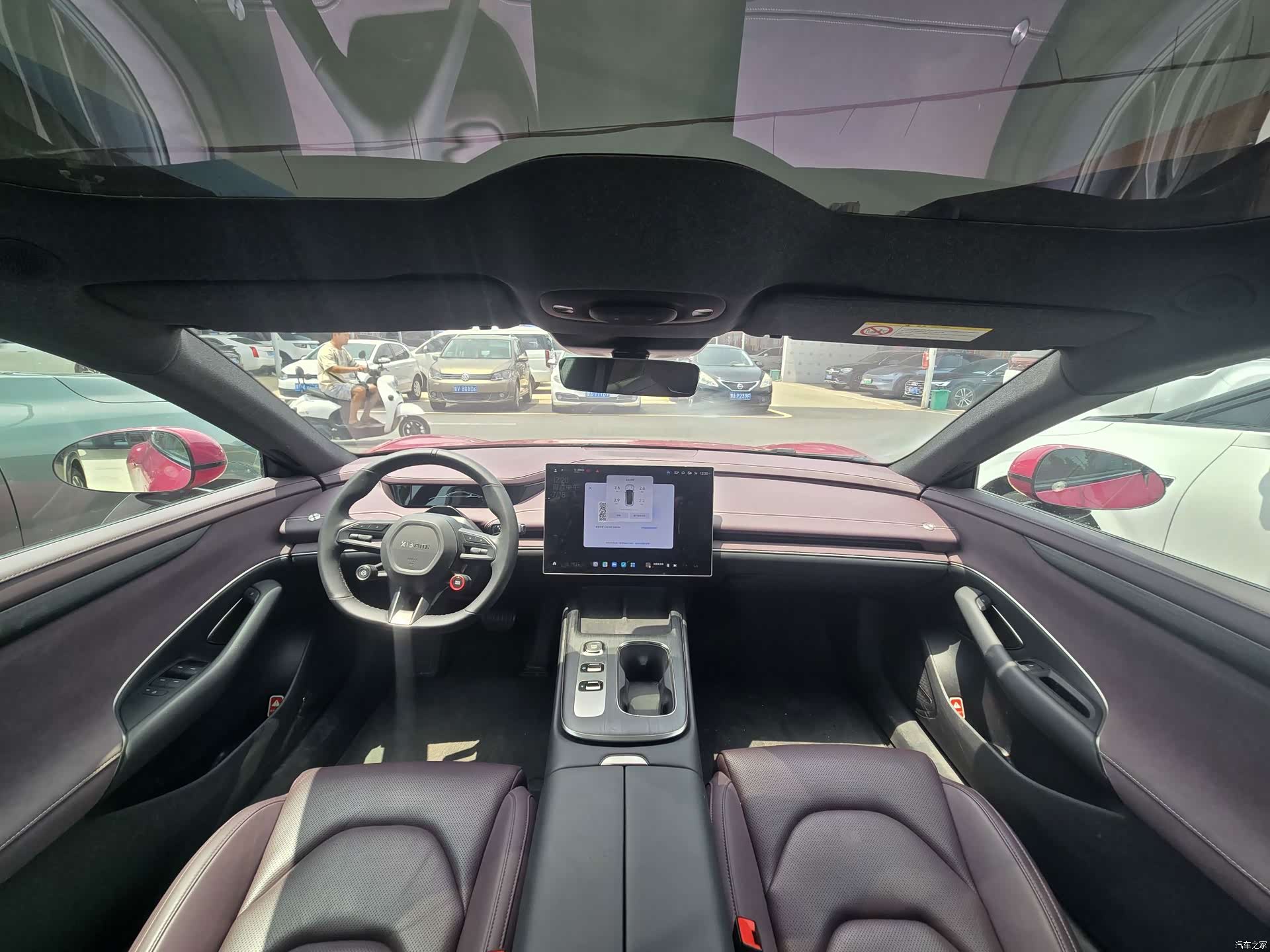 Xiaomi SU7, 2025 11