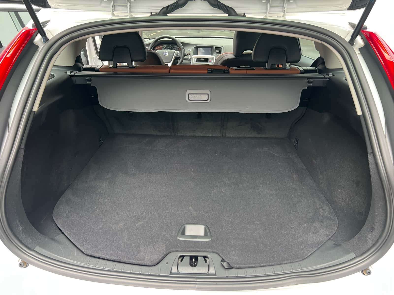 Volvo V60, 2017 15