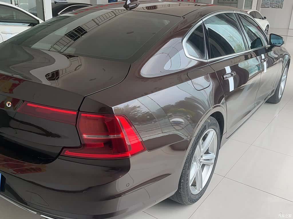 Volvo S90, 2017 все фото