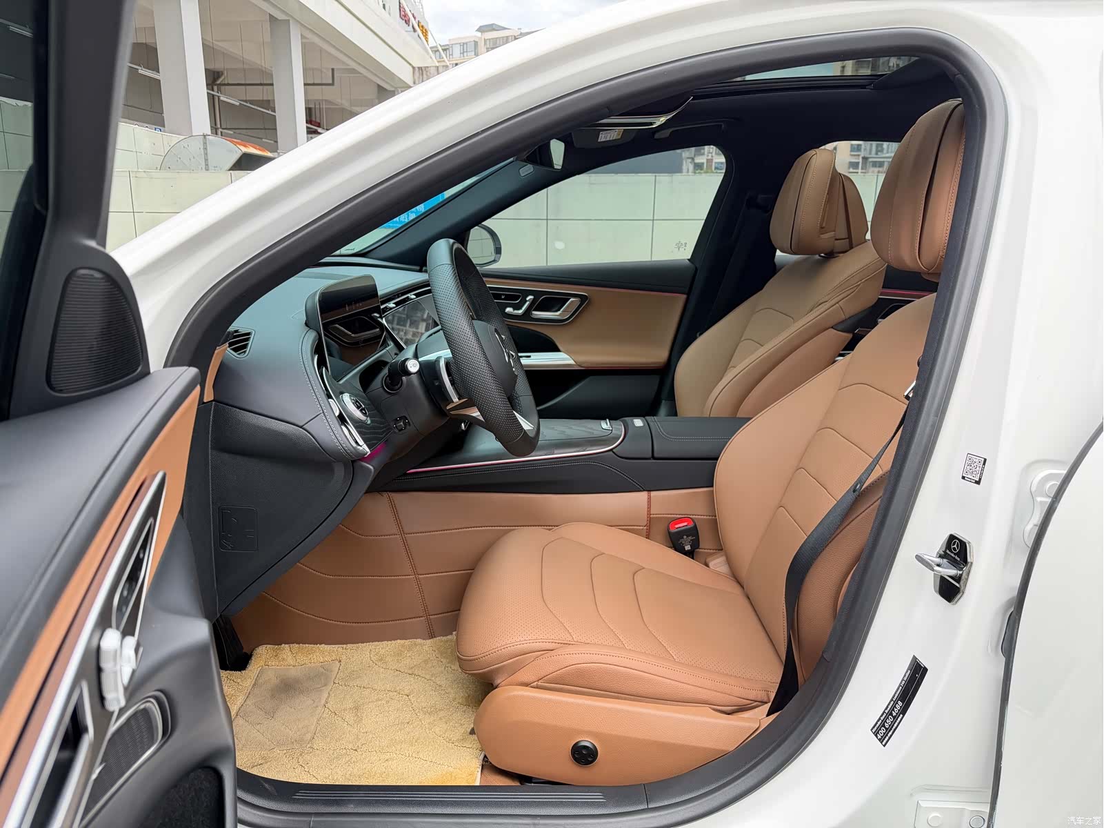 Mercedes-Benz E-Class, 2024 4