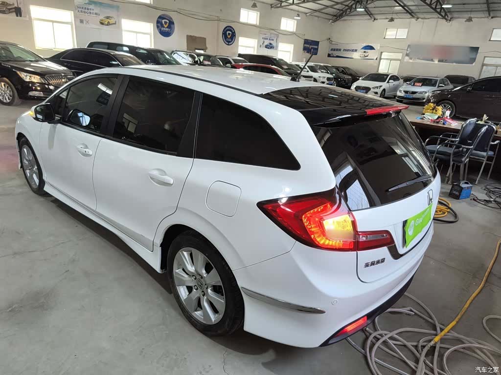Honda Jade, 2017 все фото