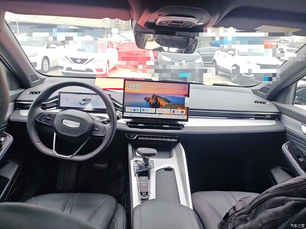 Geely Preface, 2025 10