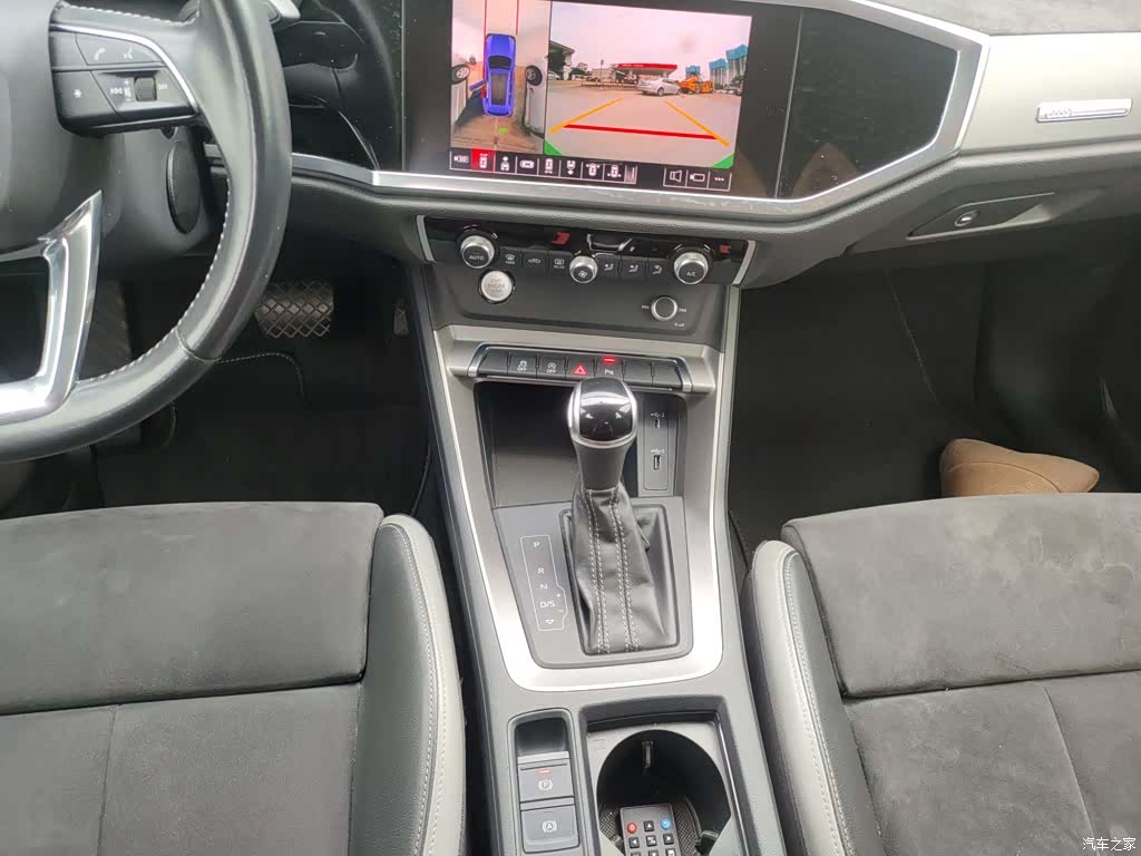 Audi Q3, 2020 10