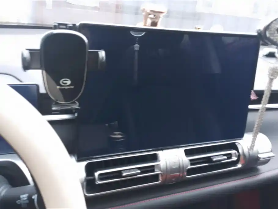 Trumpchi Shadow cool