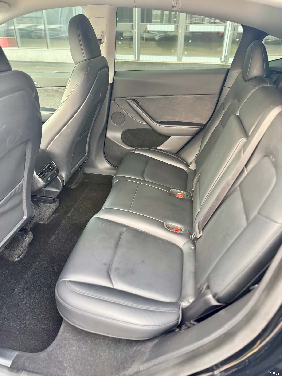 Tesla Model Y, 2023 12