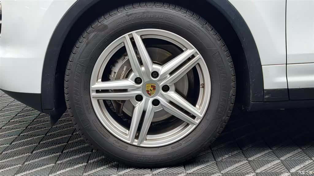 Porsche Cayenne, 2014 8