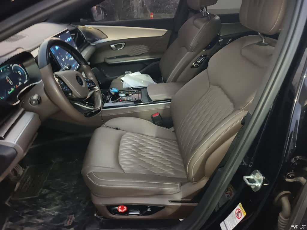 BYD Han, 2022 8