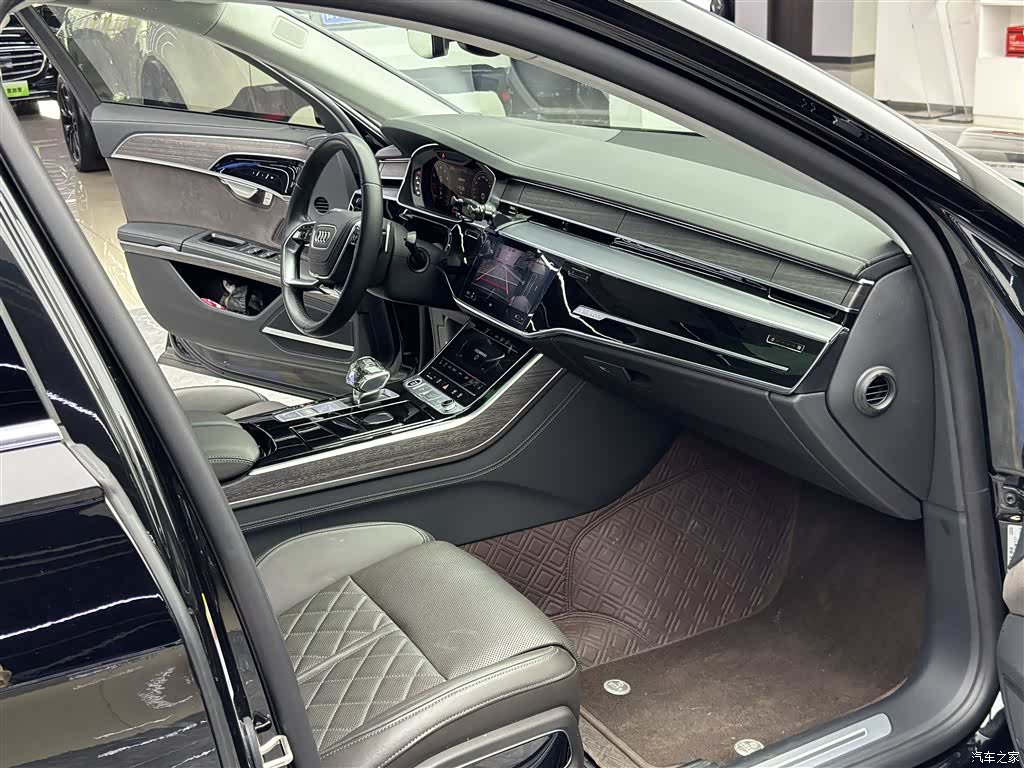 Audi A8L, 2024 8