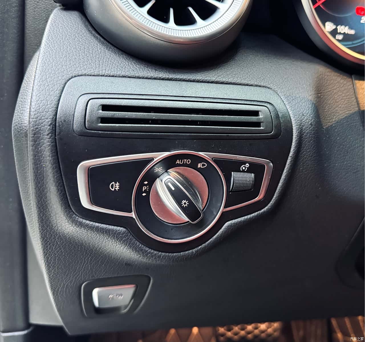 Mercedes-Benz GLC, 2023 13