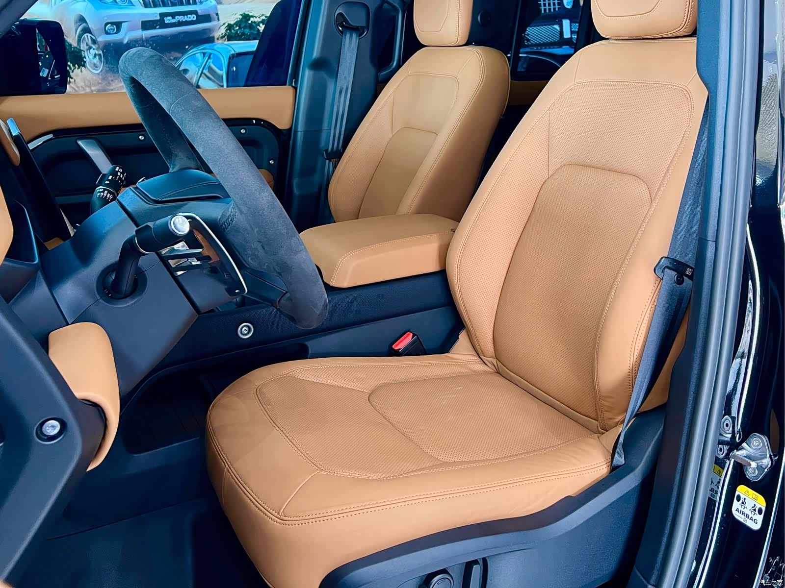 Land Rover Defender, 2024 все фото